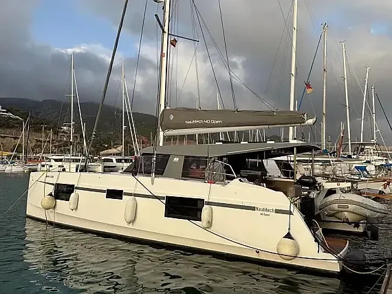 Nautitech 40 Open in Krk / Punat / Marina Punat - image 1