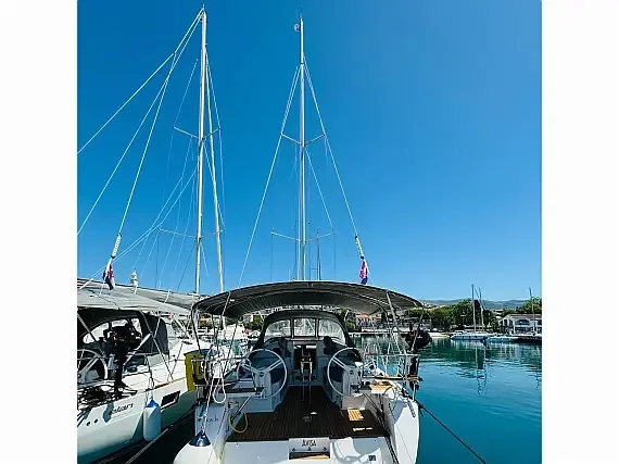 Elan Impression 40 in Novi Vinodolski / Marina Novi - image 1