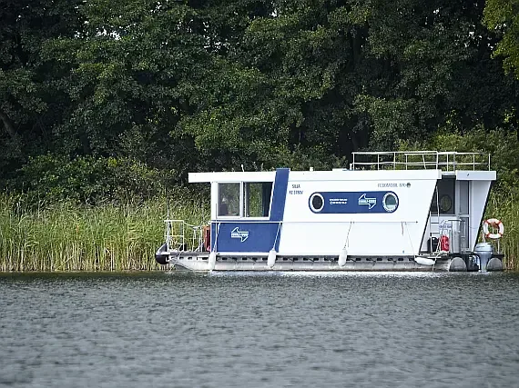 Febomobil 870 in Rechlin / Marina Müritz - image 1