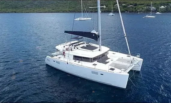Lagoon 450 Fly in Ibiza / Sant Antoni de Portmany Port - image 1