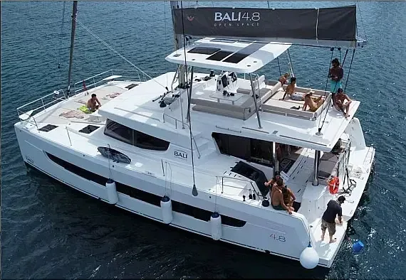 Bali 4.8 in Vibo Marina / Marina Stella del Sud - image 1