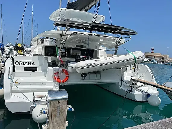 Lagoon 46 in Sicily / Capo d'Orlando Marina - image 1