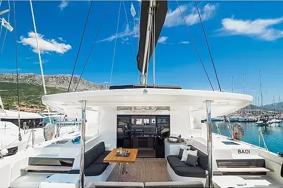 Lagoon 50 in Kaštel Gomilica / Marina Kaštela - image 1