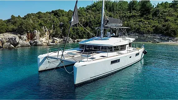 Lagoon 52F in Lefkada / D-Marin Marina Lefkas - image 1