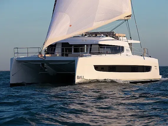 Bali 4.4 in Saint-Mandrier-sur-Mer / Port Pin Rolland - image 1