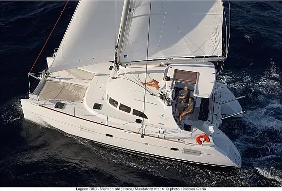 Lagoon 380 in Martinique / Le Marin - image 1