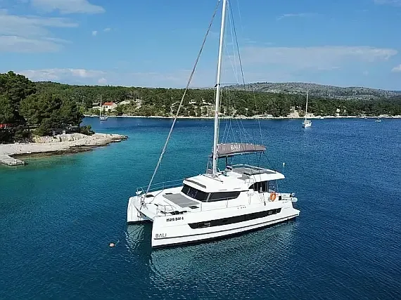 Bali Catspace in Kaštel Gomilica / Marina Kaštela - image 1