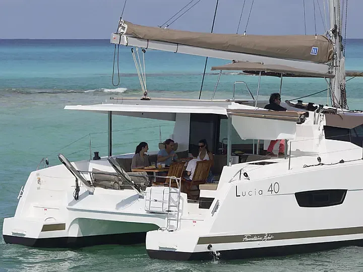Lucia 40 in Portimao / Marina de Portimao - image 1