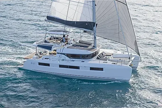 Lagoon 51 in Athens / Alimos Marina - image 1