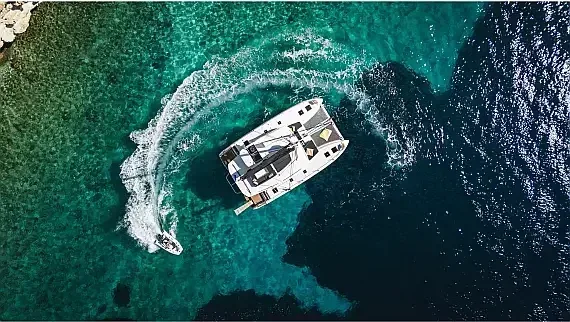 Lagoon 43 in Lefkada / Port of Lefkas - image 1