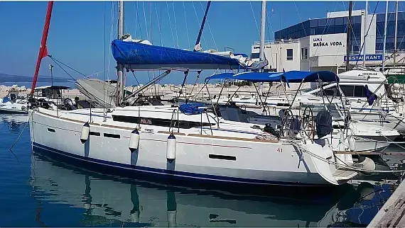 Sun Odyssey 409 in Baška Voda / Marina Baška Voda - image 1
