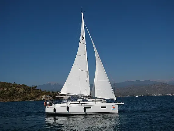Oceanis 34.1 in Fethiye / Ece Marina - image 1