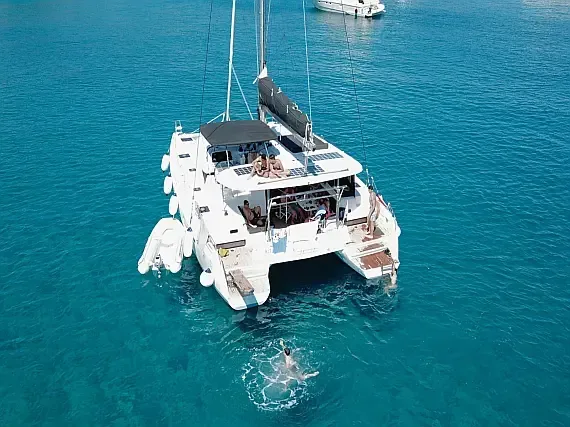 Lagoon 42 in Athens / Alimos Marina - image 1