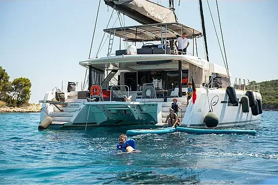 Lagoon 52F in Kaštel Gomilica / Marina Kaštela - image 1