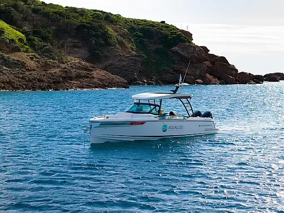 Saxdor 270 GTO in Lavrion Marina - image 1
