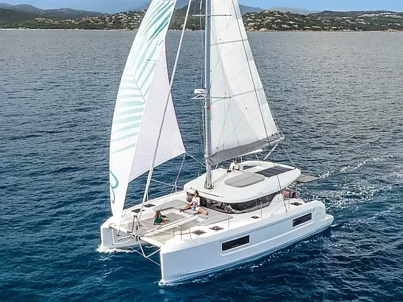 Lagoon 38 in Lefkada / Port of Lefkas - image 1
