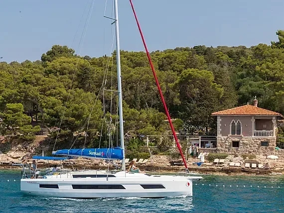 Dufour 44 in Piraeus / Marina Zeas - image 1