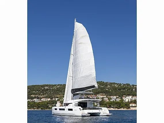 Lagoon 51 in Split / Port of Split / West Harbour - image 1