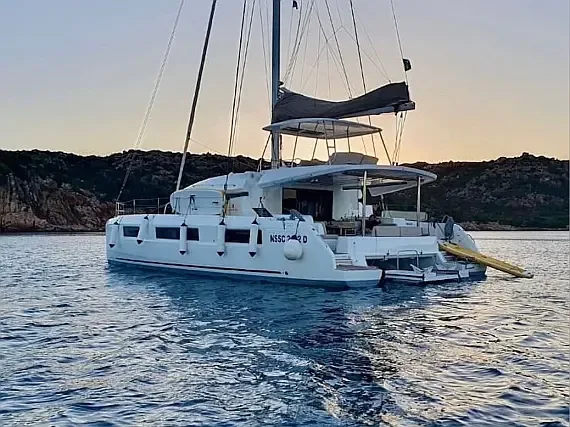 Lagoon 50 in Salerno / Marina d'Arechi - image 1