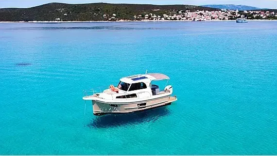 Leidi 800R in Pula / Tehnomont Marina Veruda - image 1