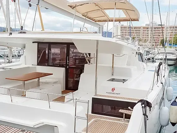 Astréa 42 in Sicily / Furnari / Marina Portorosa - image 1
