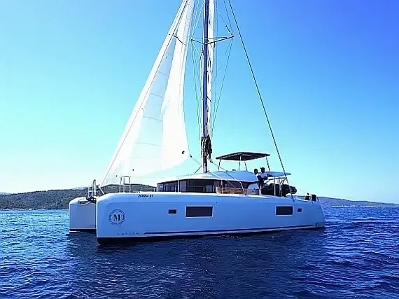 Lagoon 42 in Trogir / SCT Marina Trogir - image 1