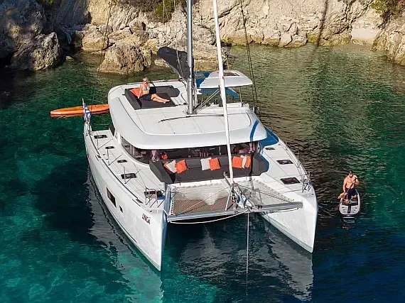 Lagoon 42 in Lefkada / Port of Lefkas - image 1