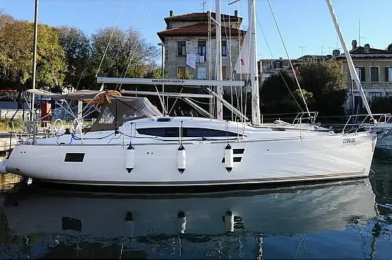 Elan Impression 40 in Zadar / Marina Zadar - image 1