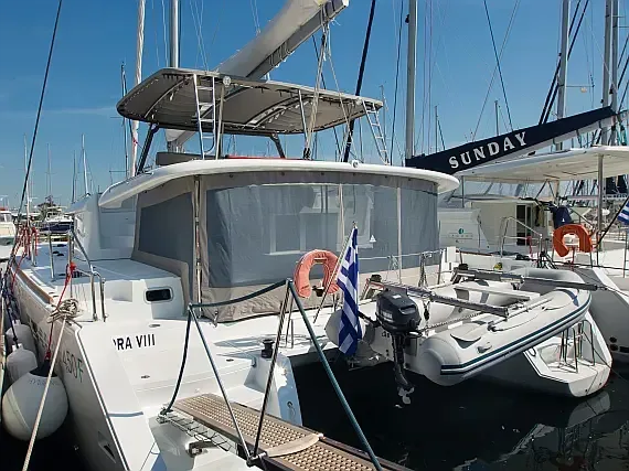 Lagoon 450 Fly in Athens / Alimos Marina - image 1