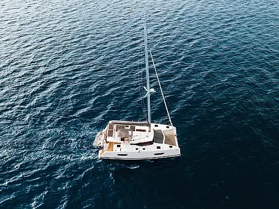 Isla 40 in Lavrion / Olympic Marina - image 1