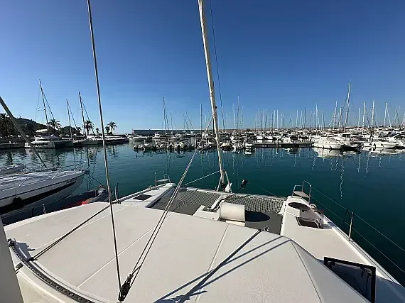 Dufour 48 Cat in Sicily / Furnari / Marina Portorosa - image 1