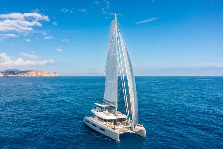 Lagoon 60