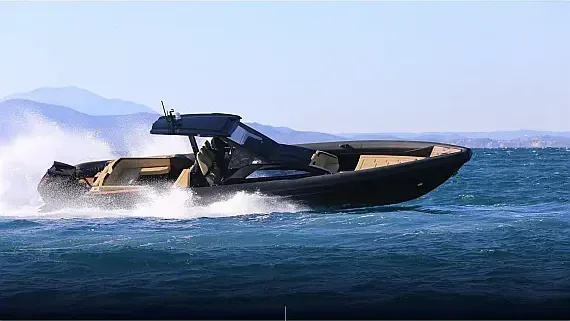Technohull Explorer 40 in Mykonos / Ornos bay - image 1