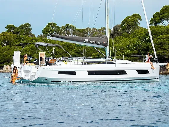 Dufour 44 in Šibenik / D-Marin Marina Mandalina - image 1