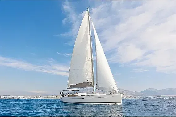 Hanse 430 in Piraeus / Mikrolimano port - image 1