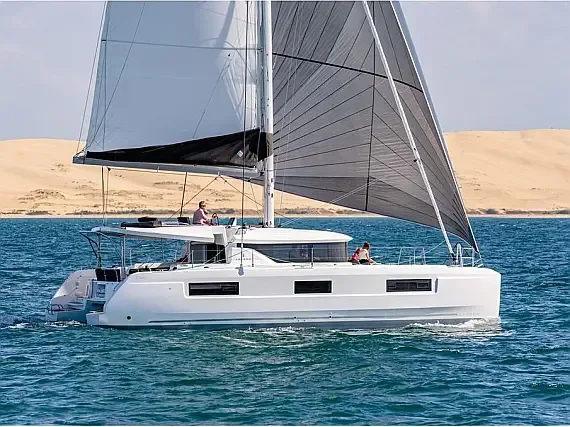 Lagoon 46 in Corfu / Mpenitses / Marina Benitses - image 1