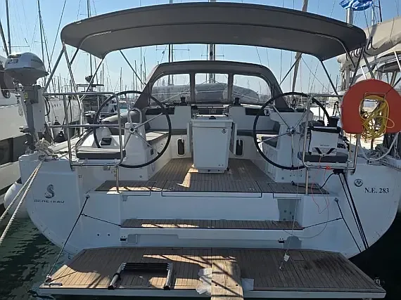 Oceanis 40.1 in Paros port - image 1