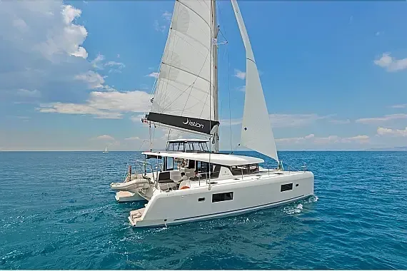 Lagoon 42 in Lavrion Main Port - image 1
