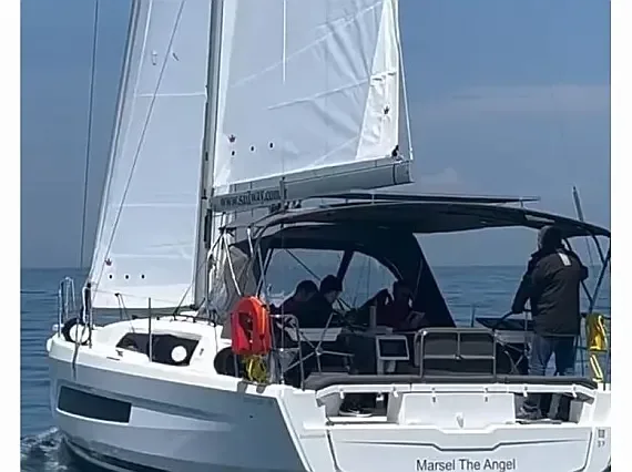 Dufour 37 in Marmaris / Adaköy Marina - image 1