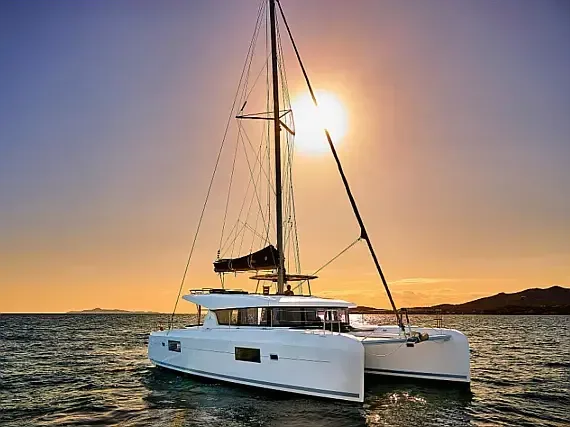 Lagoon 42 in Lefkada / D-Marin Marina Lefkas - image 1