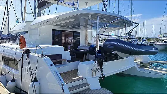 Lagoon 51 in Lavrion / Olympic Marina - image 1