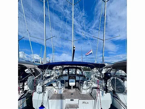 Bavaria C38 in Novi Vinodolski / Marina Novi - image 1