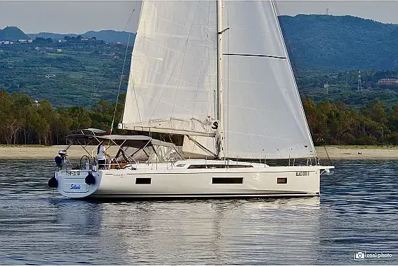 Oceanis 51.1 in Sicily / Furnari / Marina Portorosa - image 1