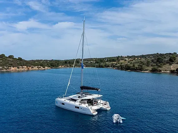 Lagoon 42 in Porto Heli - image 1
