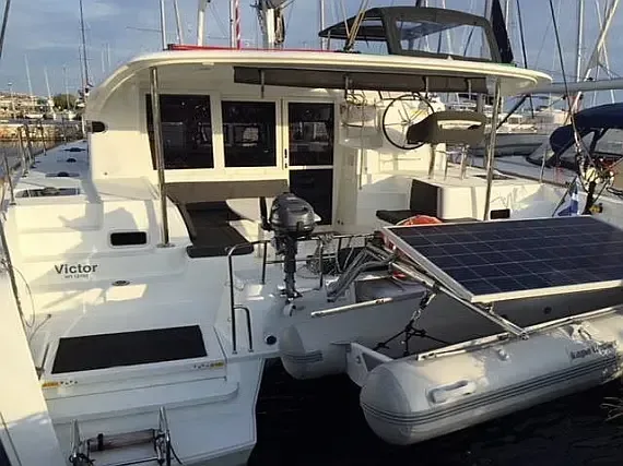 Lagoon 40 in Athens / Alimos Marina - image 1