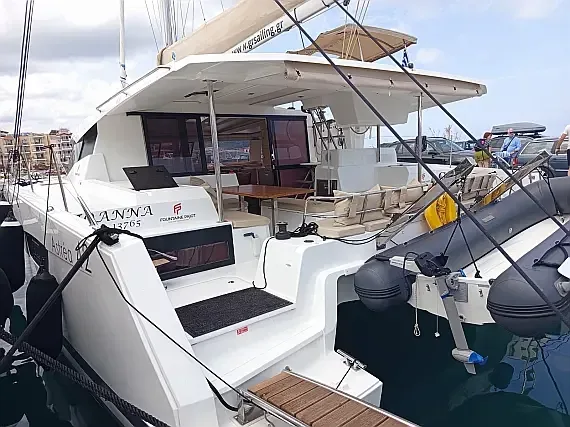 Astréa 42 in Lefkada / Port of Lefkas - image 1