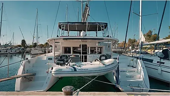 Lagoon 450 Fly in Athens / Alimos Marina - image 1