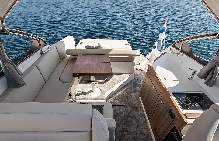 Grandezza 34 OC in Trogir / SCT Marina Trogir - image 1