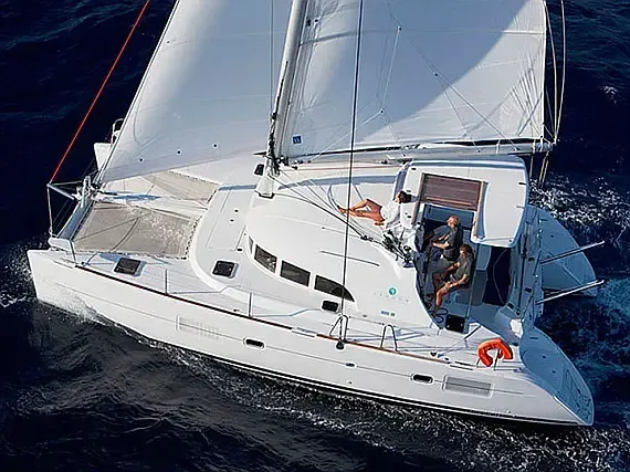 Lagoon 380 in Lefkada / D-Marin Marina Lefkas - image 1