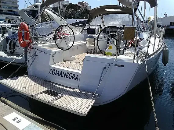 Sun Odyssey 419 in Palamós / Club Nàutic Costa Brava - image 1